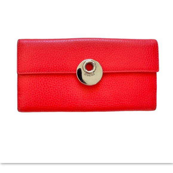 Gucci Handbags - Gucci Wallet